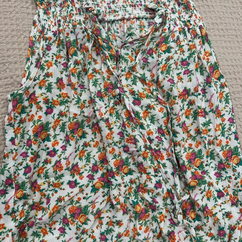 Cynthia Rowley Red and Orange Sleeveless Floral Blouse